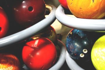 Super Bowling Lanes & Sports Bar