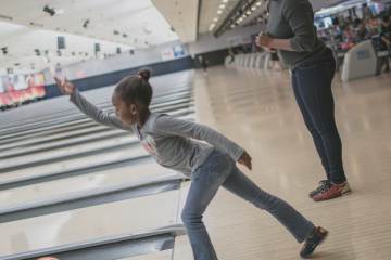 Brunswick Zone Cal Oaks Bowl, Murrieta 92562, CA - Photo 2 of 3