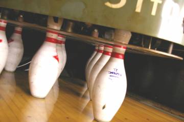 Active West Bowling & Recreation Centers, Los Angeles 90019, CA - Photo 2 of 2