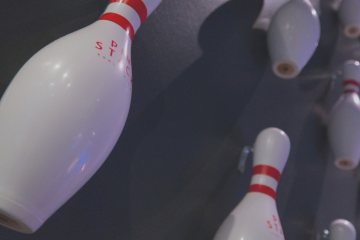Ten Back Bowling Outfitters