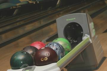 Holiday Bowling Center, Hallandale Beach 33009, FL - Photo 1 of 2