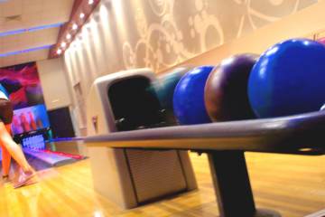 Splitsville, Tampa 33602, FL - Photo 1 of 3