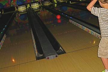 Lor-Lon-Ga Lanes