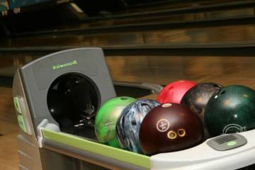 Eden Lanes, Westchester 60154, IL - Photo 1 of 3