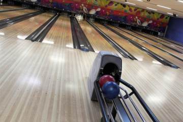 Roxy Ann Lanes, Medford 97501, OR - Photo 2 of 3