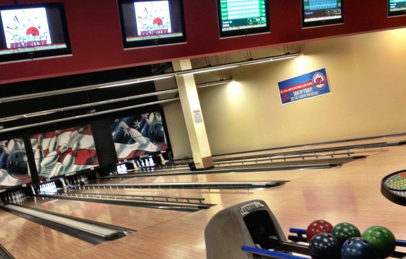 Lee's Lanes [Bowling Alley], Kiskimere - 2780 River Rd