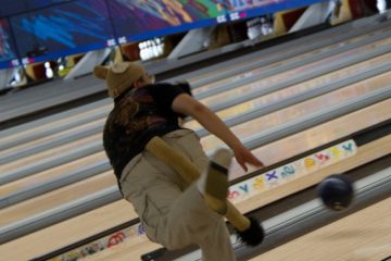 Brunswick Zone Thousand Oaks Bowl, San Antonio 78217, TX - Photo 1 of 2